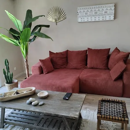 Au Pied Des Vignes Champenoise