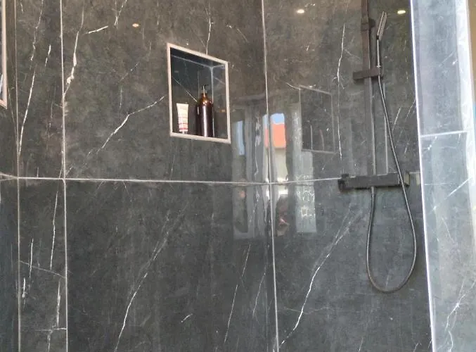 Au Pied Des Vignes Champenoise Hébergement de vacances